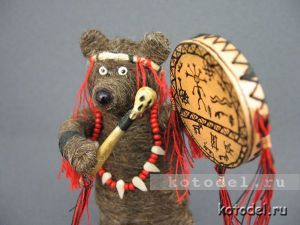 Игрушка Медведь-шаман
